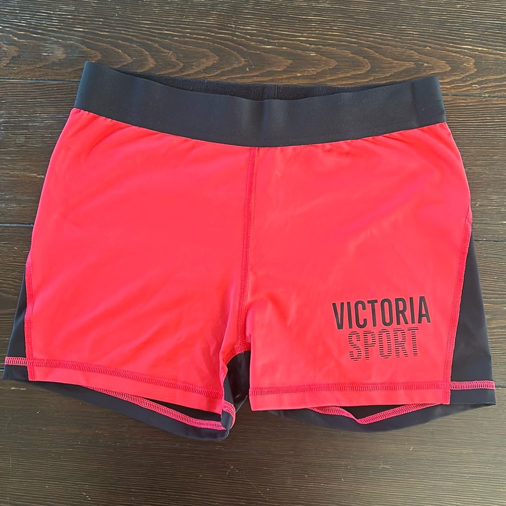VICTORIA SPORT Women Shorts Pink Stretch Size Medium Dark Pink